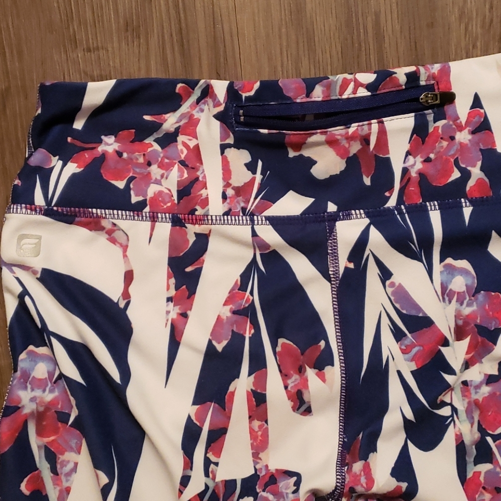 Fabletics  Capri - Picture 6 of 6